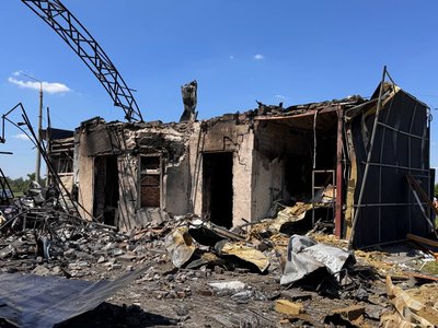 Загибла й троє поранених через удари по АЗС. Що відбувається місцях атак по Дніпру та районі Загибла й троє поранених через удари по АЗС. Що відбувається місцях атак по Дніпру та районі