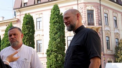 «Я думав, Україна впаде за тиждень»: американський священник про війну, Трампа життя в Україні та Чернівці «Я думав, Україна впаде за тиждень»: американський священник про війну, Трампа життя в Україні та Чернівці