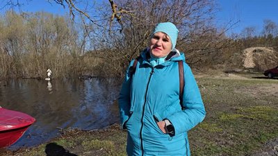 "Хто – вбрід, хто – човном": як жителі Новгород-Сіверщини, де підтопило мости, переправляються через 2 річки, що злились "Хто – вбрід, хто – човном": як жителі Новгород-Сіверщини, де підтопило мости, переправляються через 2 річки, що злились