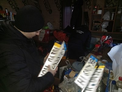 Оформляли водіями: у Рівному поліція викрила канал переправлення військовозобов’язаних за кордон Оформляли водіями: у Рівному поліція викрила канал переправлення військовозобов’язаних за кордон