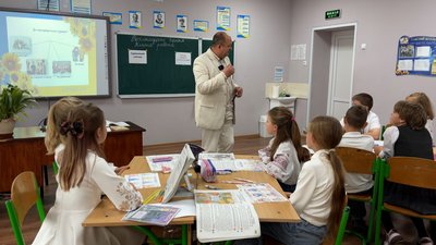 «Людина, для якої робота прирівнюється до способу життя»: вчитель з Хмельниччини —десятці кращих педагогів України