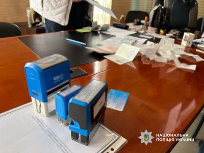 В Одесі викрили схему продажу медичних довідок для моряків: підозрюють керівника медцентру В Одесі викрили схему продажу медичних довідок для моряків: підозрюють керівника медцентру