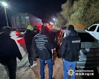 6000 доларів за перетин: на Одещині судитимуть чоловіка, який перевозив військовозобов’язаних за кордон 6000 доларів за перетин: на Одещині судитимуть чоловіка, який перевозив військовозобов’язаних за кордон