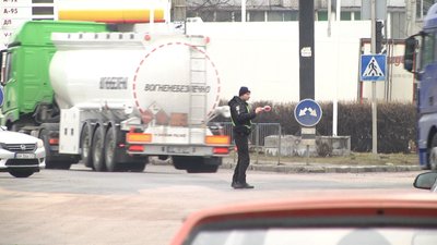 У Житомирі встановлюють безперебійники на світлофори У Житомирі встановлюють безперебійники на світлофори