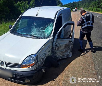 Зіткнення автівок неподалік Бердичева: в ДТП загинув водій позашляховика Зіткнення автівок неподалік Бердичева: в ДТП загинув водій позашляховика