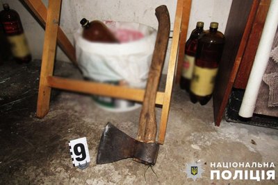 Бігав з сокирою та підпалив три авто екскоханої: в Києві затримали ревнивця Бігав з сокирою та підпалив три авто екскоханої: в Києві затримали ревнивця