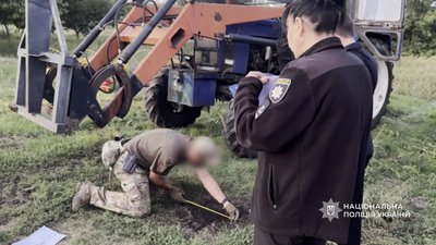 Кинув гранату в односельців: на Одещині чоловіку оголосили підозру у замаху Кинув гранату в односельців: на Одещині чоловіку оголосили підозру у замаху