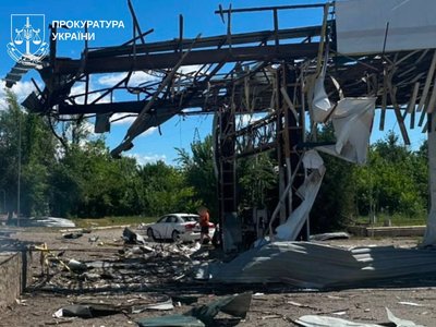 АЗС у Дергачах, яку вдень 27 червня атакували росіяни, попередньо, БпЛА типу "Італмас"