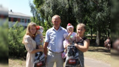 "Мрія – щоб батько вернувся": про старосту села з Чернігівщини, якого викрали росіяни 2 роки тому, немає жодної звістки "Мрія – щоб батько вернувся": про старосту села з Чернігівщини, якого викрали росіяни 2 роки тому, немає жодної звістки