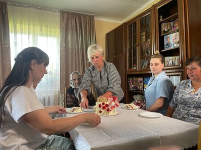 У 100 років співає та дбає про правнуків У 100 років співає та дбає про правнуків