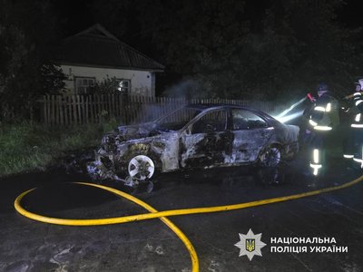 На Уманщині горіла автівка місцевої жительки На Уманщині горіла автівка місцевої жительки