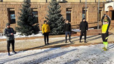 "Це виклик для себе": у Кропивницькому в перший день нового року влаштували п’ятикілометрову пробіжку "Це виклик для себе": у Кропивницькому в перший день нового року влаштували п’ятикілометрову пробіжку