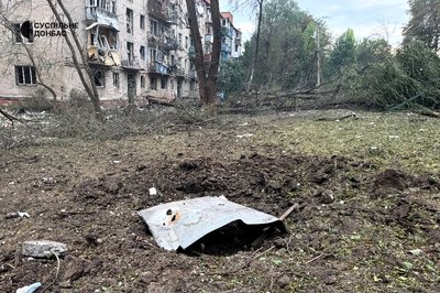 "Вчора був якраз місяць після першого прильоту". Жителі Слов’янська розказали про удар бомбами по місту 23 липня "Вчора був якраз місяць після першого прильоту". Жителі Слов’янська розказали про удар бомбами по місту 23 липня