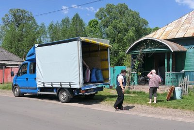 Як відбувається евакуація людей з прикордонної Дружби на Сумщині: репортаж