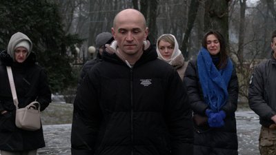 У Чернігові в останню путь провели бійця Нацполіції "Лють" Андрія Слаутіна У Чернігові в останню путь провели бійця Нацполіції "Лють" Андрія Слаутіна