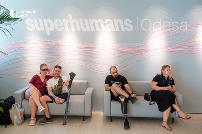 "Хочу знову бігати": в Одесі відкрили центр Superhumans для людей із воєнними травмами