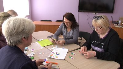 Виділяли молекулу ДНК банана: у Черкасах провели майстеркласи до Дня науки Виділяли молекулу ДНК банана: у Черкасах провели майстеркласи до Дня науки