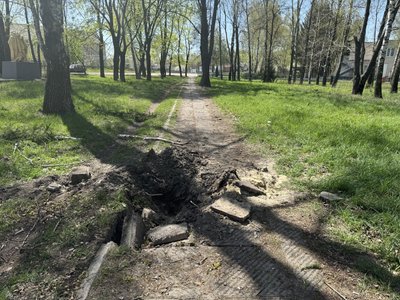 “Якби прилетіло в кришу – вже мене не було б”. Армія РФ обстріляла Піщане на Сумщині “Якби прилетіло в кришу – вже мене не було б”. Армія РФ обстріляла Піщане на Сумщині