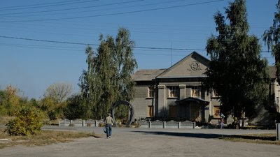 Живе за декілька кілометрів від кордону з Росією: історія одного мешканця Великописарівської громади