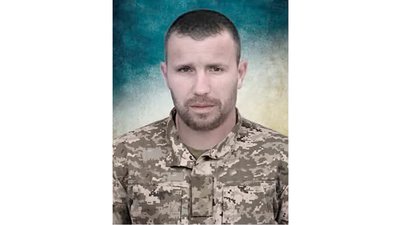 На Чернігівщині попрощалися з Віталієм Борисом, Владиславом Савченком, Віктором Голодніковим та Дмитром Романенком На Чернігівщині попрощалися з Віталієм Борисом, Владиславом Савченком, Віктором Голодніковим та Дмитром Романенком
