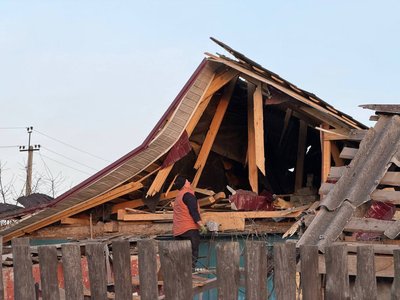 "Мені нічим було дихати". Що розповіли жителі Глухова після обстрілу РФ "Мені нічим було дихати". Що розповіли жителі Глухова після обстрілу РФ