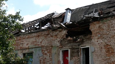 Дитяча стоматполіклініка у Чернігові: зберігати її для відновлення чи законсервувати Дитяча стоматполіклініка у Чернігові: зберігати її для відновлення чи законсервувати