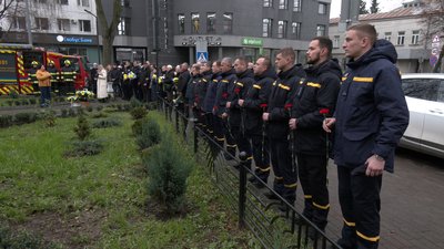 Учасників ліквідації наслідків аварії на Чорнобильській АЕС вшанували у Рівному Учасників ліквідації наслідків аварії на Чорнобильській АЕС вшанували у Рівному