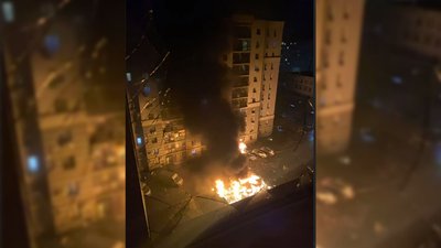 Вибух на автостоянці у спальному мікрорайоні Сум: наслідки атаки “шахеда” Вибух на автостоянці у спальному мікрорайоні Сум: наслідки атаки “шахеда”