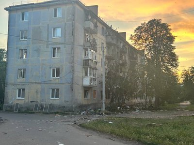 Армія РФ атакувала Павлоград на Дніпропетровщині: є поранені, пошкоджено багатоповерхівку Армія РФ атакувала Павлоград на Дніпропетровщині: є поранені, пошкоджено багатоповерхівку