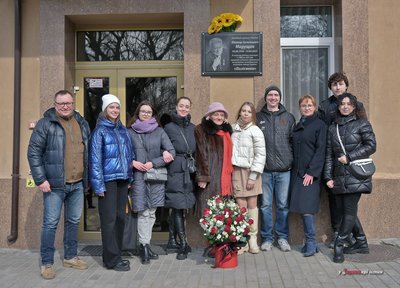 У Рівному відкрили дошку пам'яті народному артисту України Віктору Марущаку У Рівному відкрили дошку пам'яті народному артисту України Віктору Марущаку