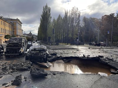 Ракетна атака на Київ: є загиблі та поранені