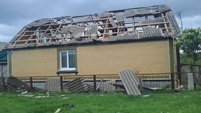 Троє травмованих, двоє з них — у важкому стані: подробиці дронової атаки на Черкащину Троє травмованих, двоє з них — у важкому стані: подробиці дронової атаки на Черкащину