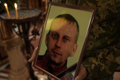 У Сумах попрощалися із захисником Богданом Анцифоровим У Сумах попрощалися із захисником Богданом Анцифоровим