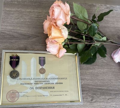 На Одещині родині загиблого захисника передали відзнаку «За поранення» На Одещині родині загиблого захисника передали відзнаку «За поранення»