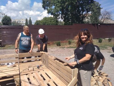 З полетів зроблять дивани З полетів зроблять дивани
