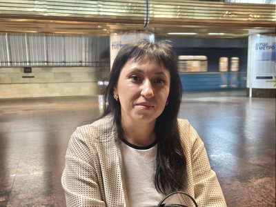 "Вірші в метро": у підземці Дніпра розмістили твори 10 авторів з Європейського Союзу "Вірші в метро": у підземці Дніпра розмістили твори 10 авторів з Європейського Союзу