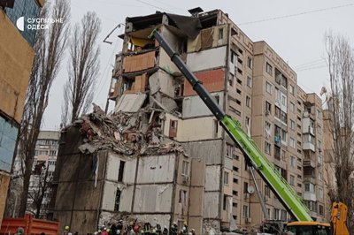12 загиблих, 5 дітей: рік після атаки дронів на багатоповерхівку в Одесі