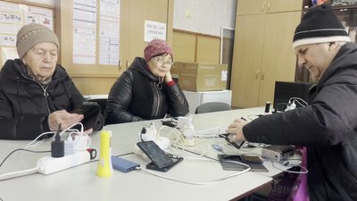Без електрики, вода — за графіком. Як жителі Херсона переживають блекаут після масованої атаки РФ на півдні Без електрики, вода — за графіком. Як жителі Херсона переживають блекаут після масованої атаки РФ на півдні