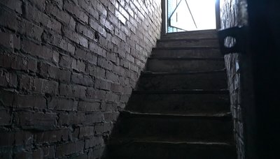 20 хвилин — до найближчого укриття. Де під час атак РФ ховаються жителі приватного сектору Дніпра 20 хвилин — до найближчого укриття. Де під час атак РФ ховаються жителі приватного сектору Дніпра
