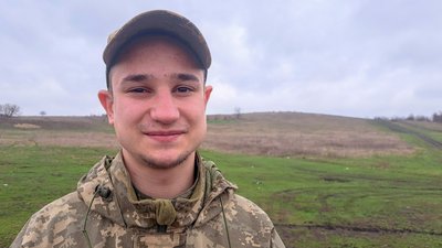 Військовослужбовець 100 ОМБр Богдан "Камба" Донецька область Військовослужбовець 100 ОМБр Богдан "Камба" Донецька область
