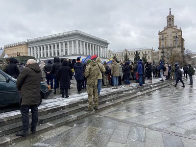 У Києві попрощались із загиблим на фронті військовим та колишнім політв'язнем Сергієм Павліченком У Києві попрощались із загиблим на фронті військовим та колишнім політв'язнем Сергієм Павліченком