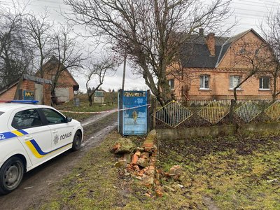 Будинок, де семеро чоловіків з Вінниччини отруїлися чадним газом Будинок, де семеро чоловіків з Вінниччини отруїлися чадним газом
