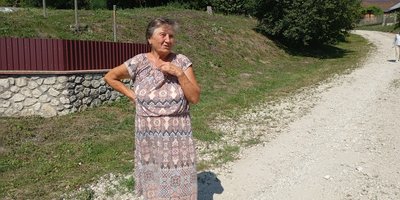 Жителька села Носівці Галина Собчак, знищення доріг, люди скаражться на агрофірму, Тернопільщина, Носівці, 7 серпня 2026 року Жителька села Носівці Галина Собчак, знищення доріг, люди скаражться на агрофірму, Тернопільщина, Носівці, 7 серпня 2026 року