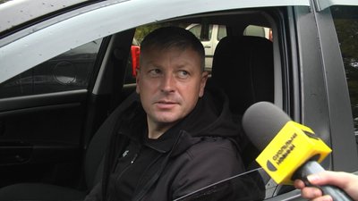 У Житомирі біля міської лікарні № 1 запрацював світлофор: що кажуть водії та пішоходи У Житомирі біля міської лікарні № 1 запрацював світлофор: що кажуть водії та пішоходи