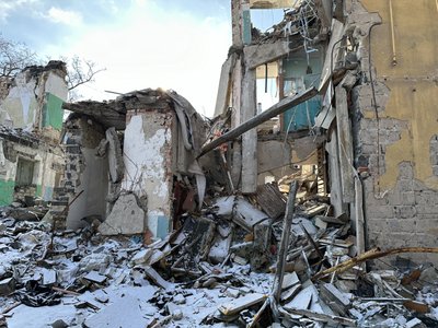 Зруйнований будинок роковини обстрілу будинку центр Краматорськ Донецька область Зруйнований будинок роковини обстрілу будинку центр Краматорськ Донецька область