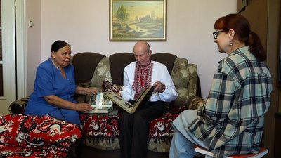 "Не залишай мене": історія кохання подружжя Кушнерчуків із Житомирщини, яке 40 років разом "Не залишай мене": історія кохання подружжя Кушнерчуків із Житомирщини, яке 40 років разом