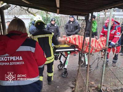 91-річна жінка впала в льох