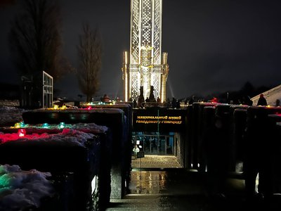 У Києві вшанували пам'ять жертв Голодоморів У Києві вшанували пам'ять жертв Голодоморів