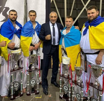 Обстріли Херсона та Одрадокам'янки, мародерство на лівобережжі. 443 день війни: хроніка подій в Херсонській області Обстріли Херсона та Одрадокам'янки, мародерство на лівобережжі. 443 день війни: хроніка подій в Херсонській області