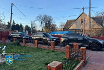 Мера одного з міст Дніпропетровщини та вісьмох його поплічників судитимуть за заволодіння 6,4 млн грн державних коштів Мера одного з міст Дніпропетровщини та вісьмох його поплічників судитимуть за заволодіння 6,4 млн грн державних коштів